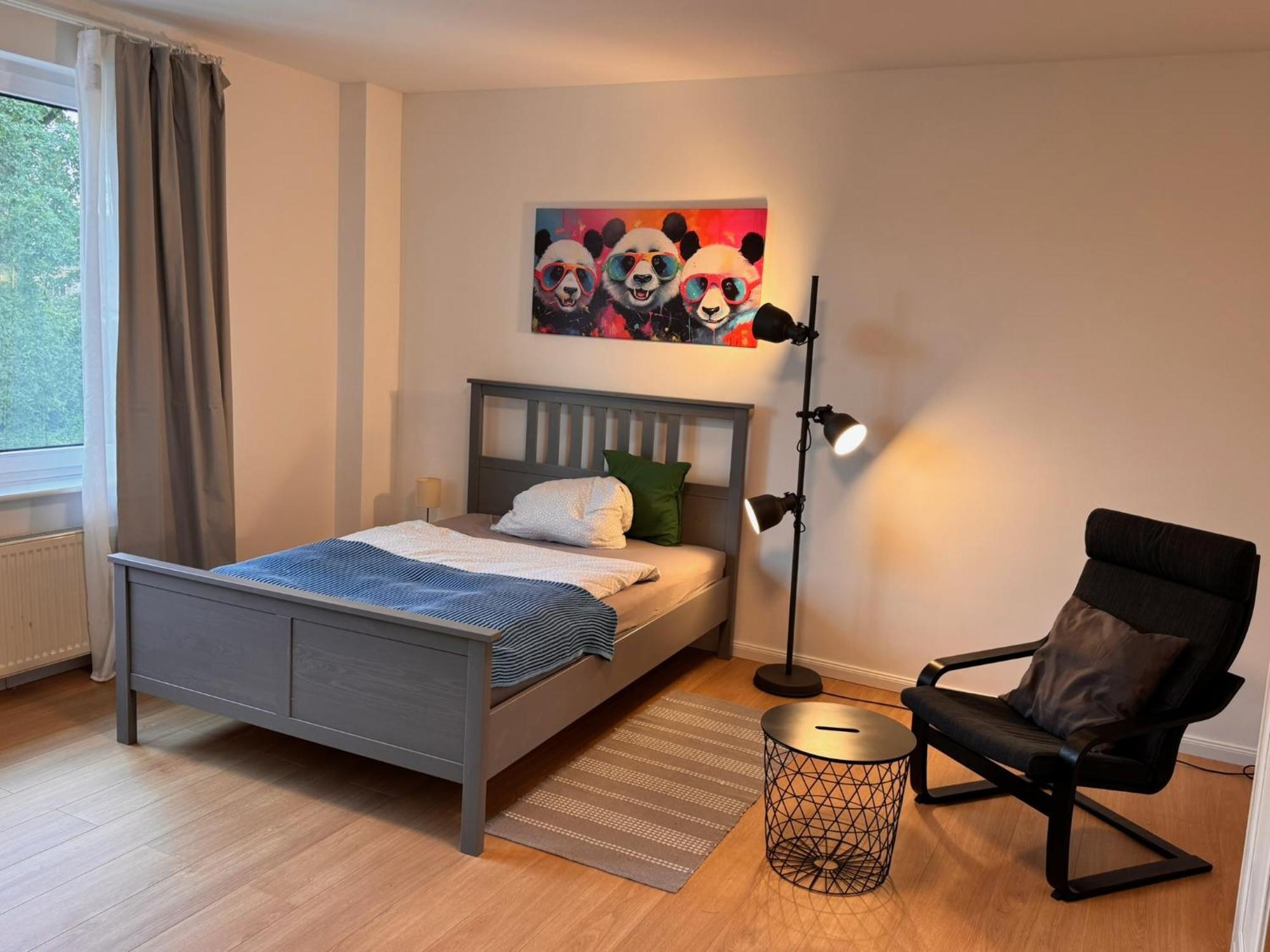 Fc-Apartmenthaus Falkensee Mit Grossem Garten Und Pkw Stellflaechen Экстерьер фото