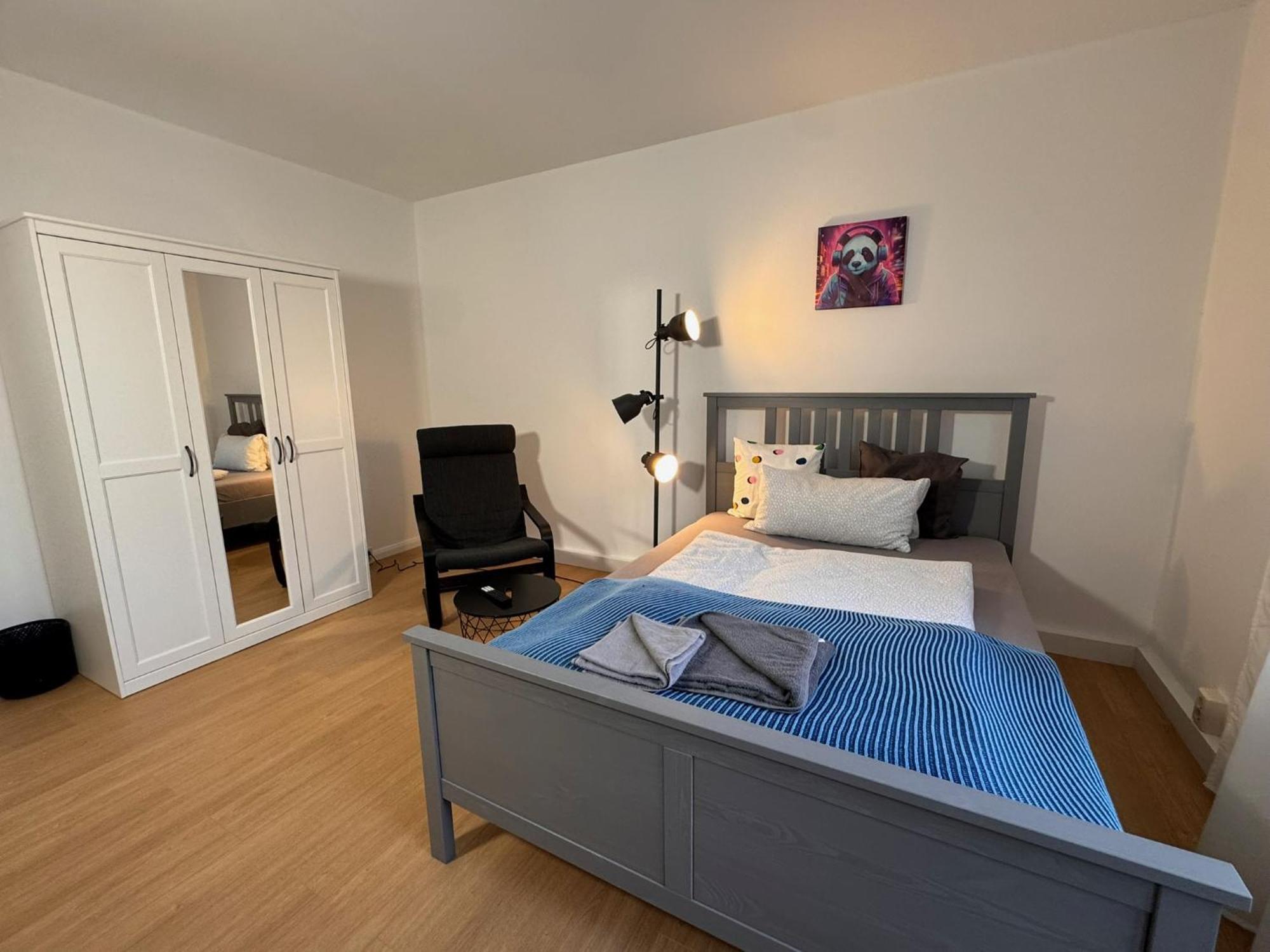 Fc-Apartmenthaus Falkensee Mit Grossem Garten Und Pkw Stellflaechen Экстерьер фото